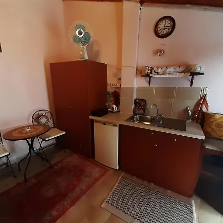 Apartment The Little House